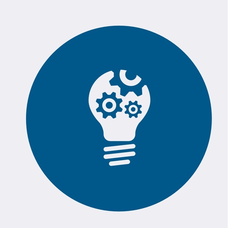 Blue circle with white lightbulb with gears inside icon
