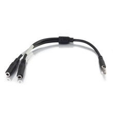 0.5ft (0.15m) 4-pin 3.5mm Microphone and Headphone Breakout Adapter Y-Cable